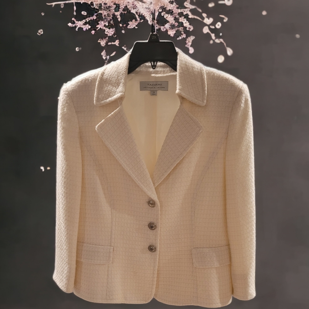 Tahari Arthur S. Levine off white cream and silver blazer